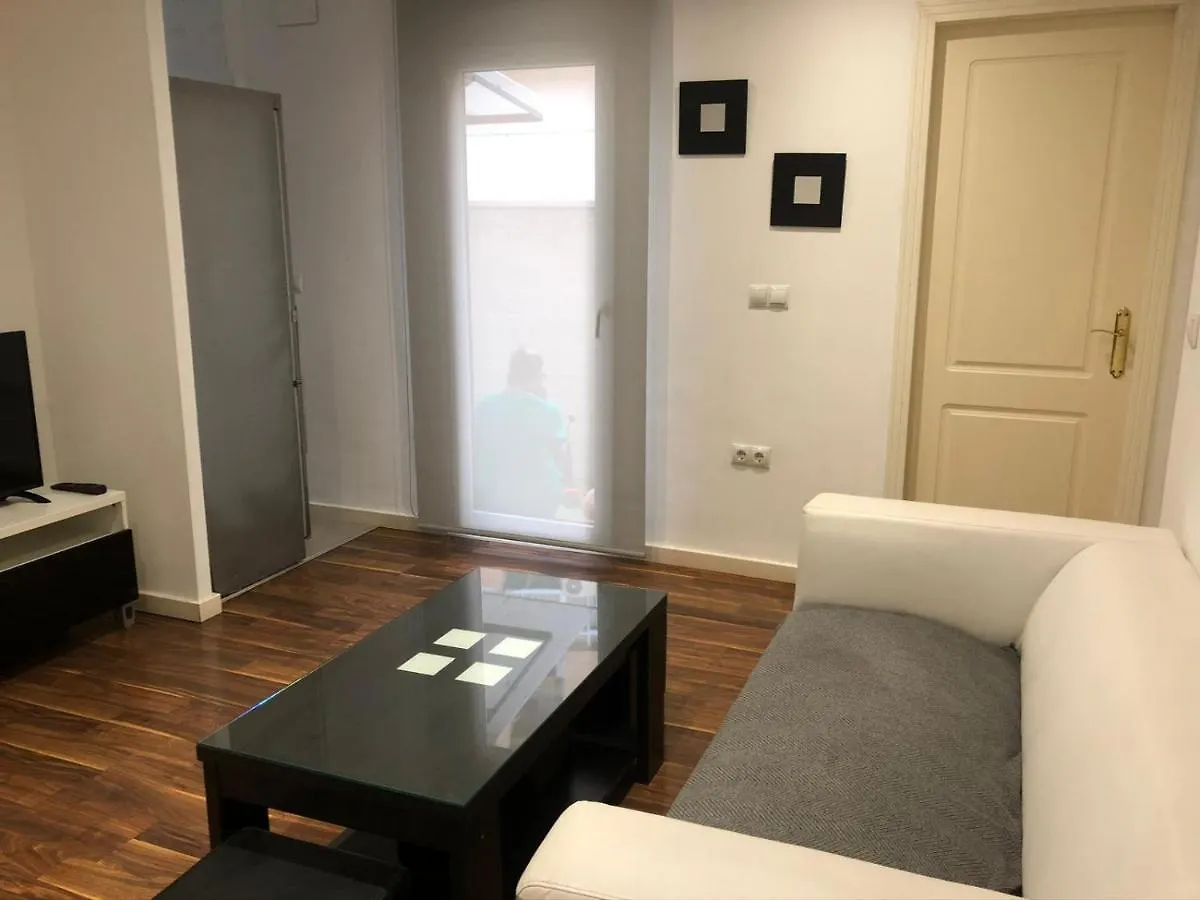 Apartamento Precioso piso con patio a 200m de la playa Málaga